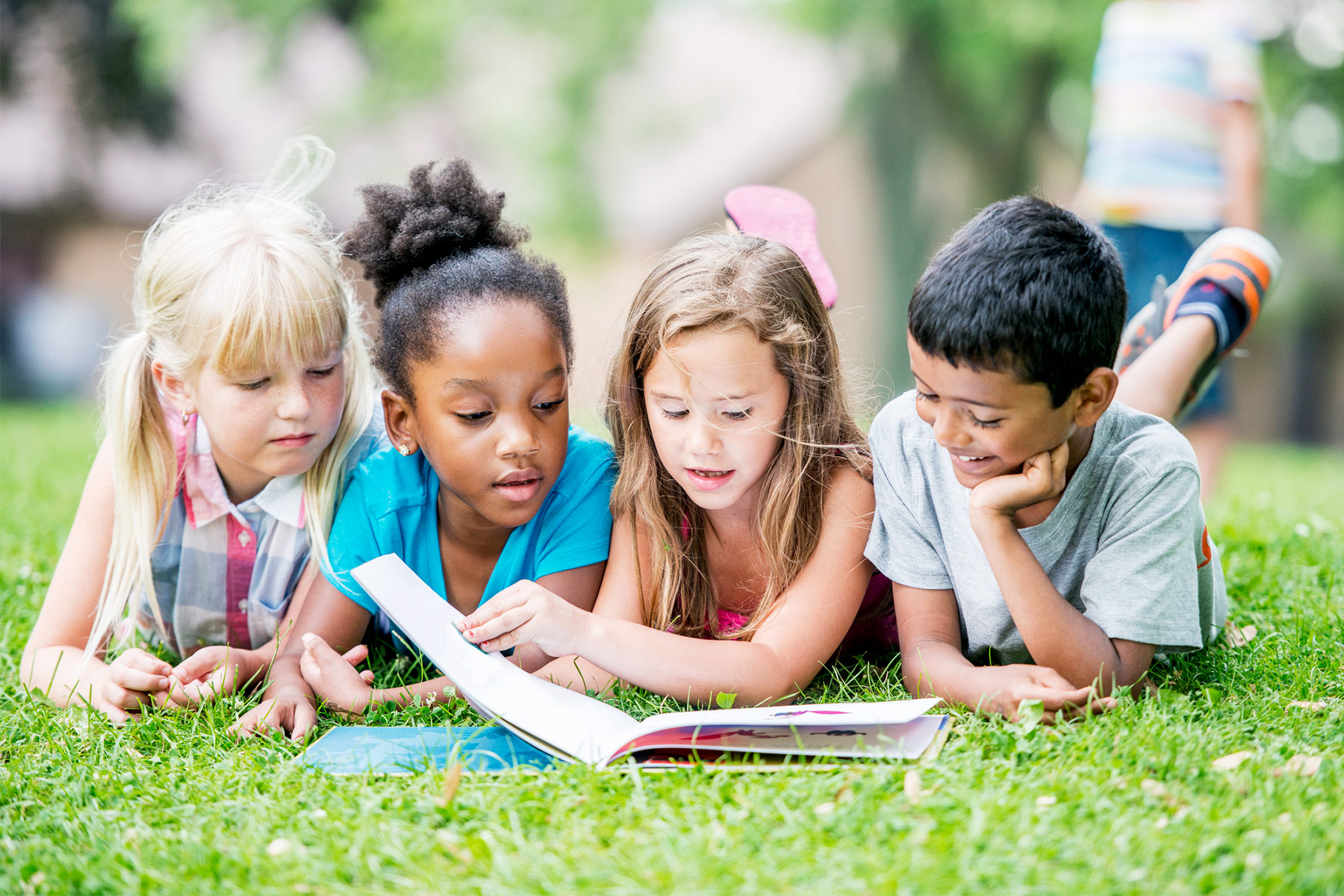 6-benefits-of-summer-reading-programs