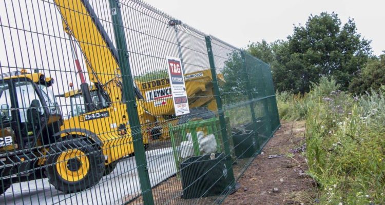 How to Secure Construction Sites with Temporary Fencing