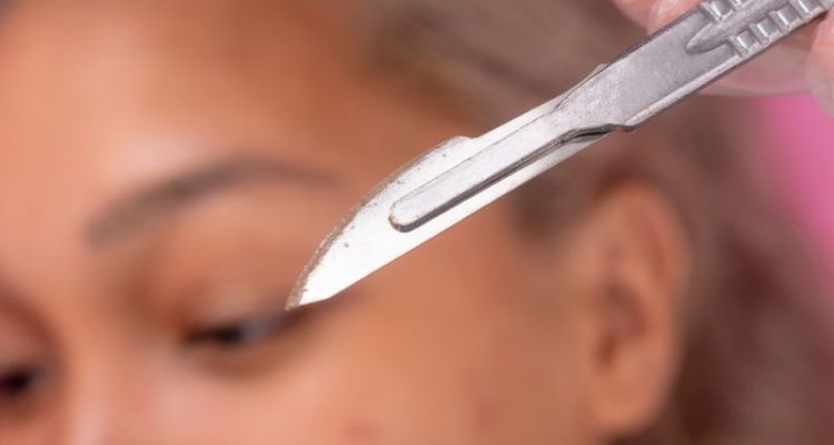 Professional dermaplaning tool for estheticians